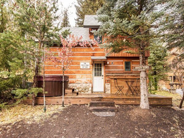 Sundance Home 996794