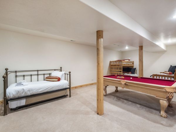 Sundance Home 996795