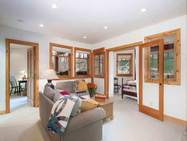 Sundance Home 996796