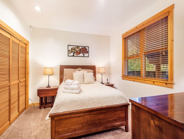 Sundance Home 996800