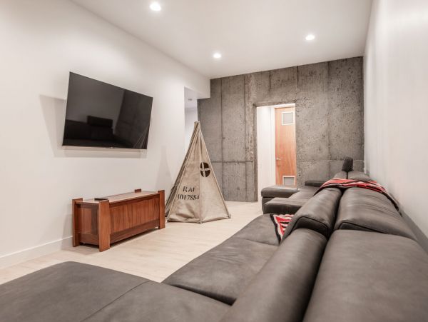 Sundance Home 996802