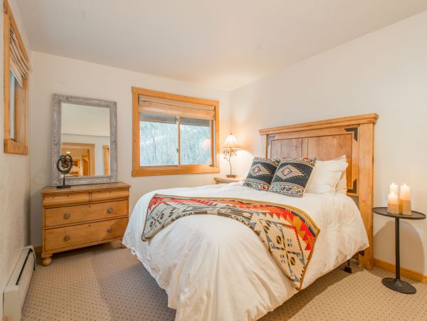 Sundance Home 996806