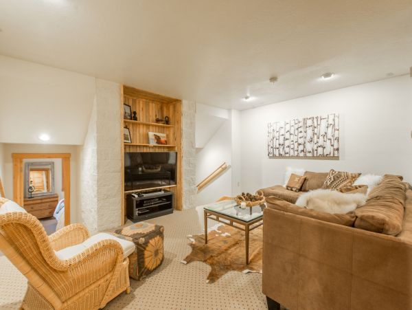 Sundance Home 996806