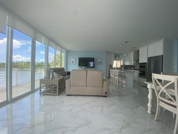 The Florida Keys Home 996909