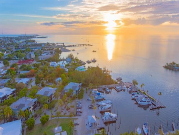 The Florida Keys Condo 996921