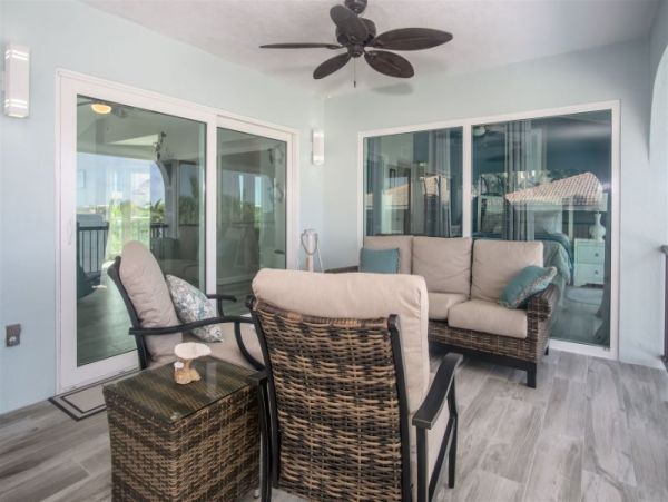 Four Bedroom Family Home in Sombrero Beach with Pool & Dock