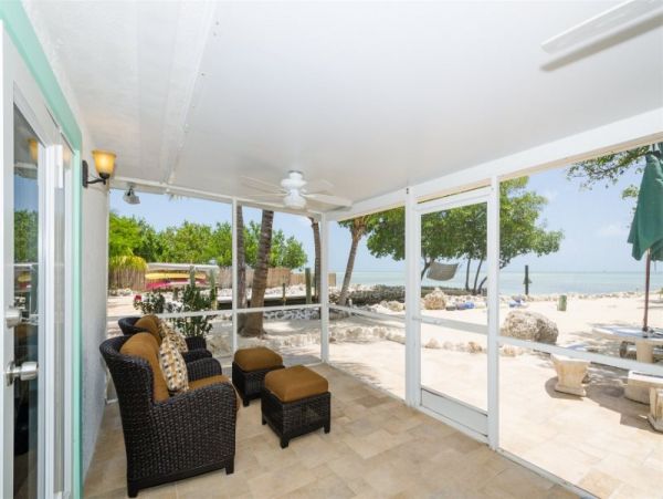 Marathon Vacation Home Five Bedroom with Pool Sleeps 12