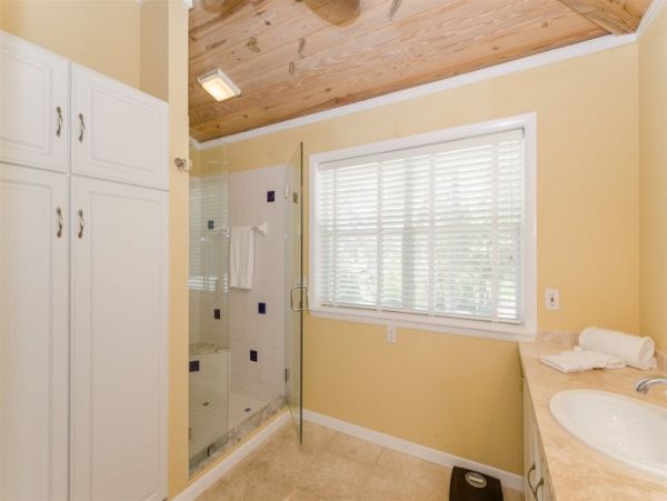 Marathon Vacation Home Five Bedroom with Pool Sleeps 12