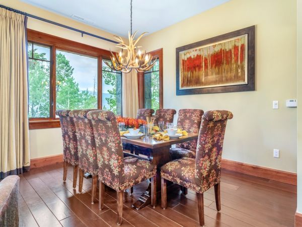Bachelor Gulch Luxury vacation Rental Ski in Ski Out