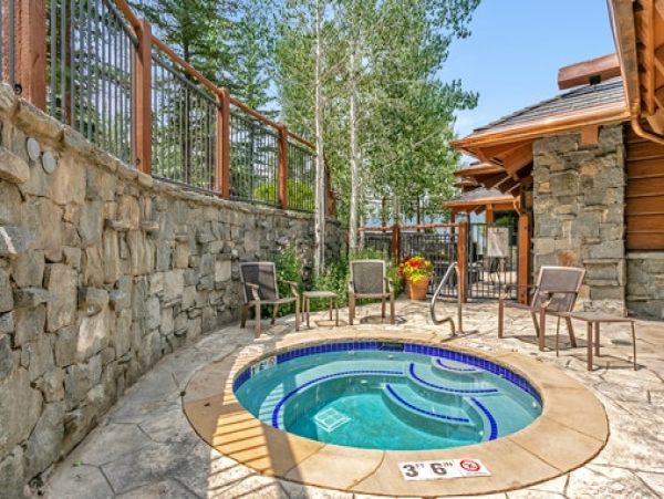 Bachelor Gulch Luxury vacation Rental Ski in Ski Out