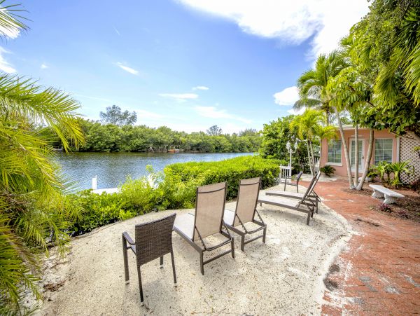 Siesta Key 10 Large 1 Bedroom Units Private Dock Lagoon View