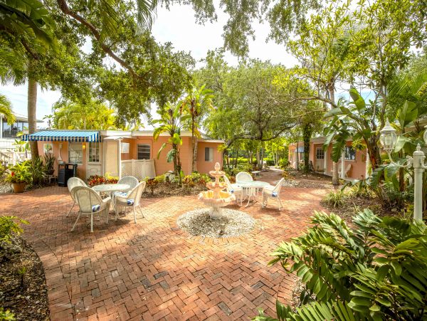 Siesta Key 10 Large 1 Bedroom Units Private Dock Lagoon View