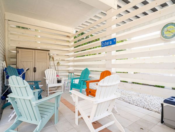 Luxury Vacation Home In The Heart of Fort Myers Sleeps 10