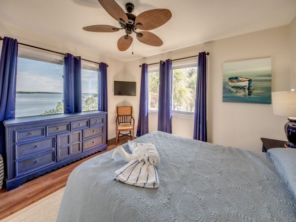 Fort Myers Vacation Rental With Pool And Boat Dock 14 Guests