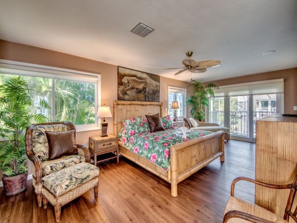 Fort Myers Vacation Rental With Pool And Boat Dock 14 Guests