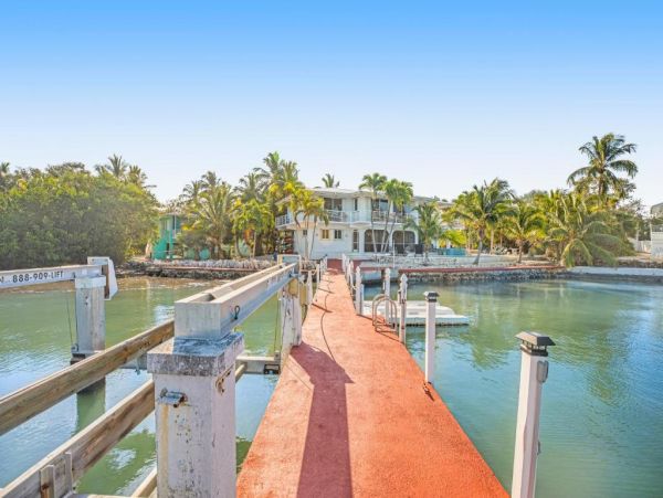 Bayfront Home in Marathon