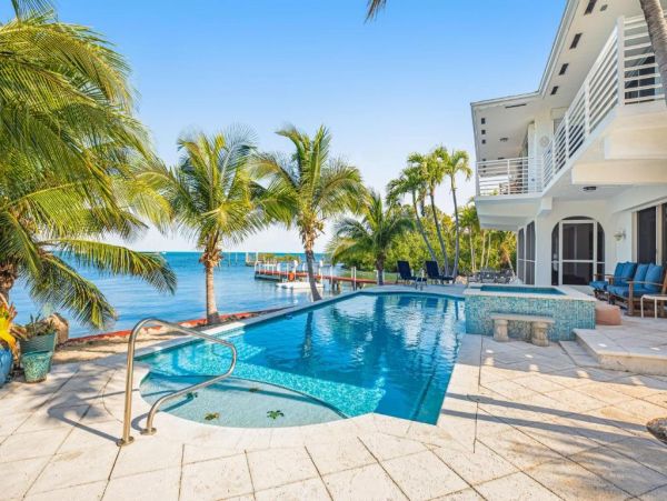 Bayfront Home in Marathon
