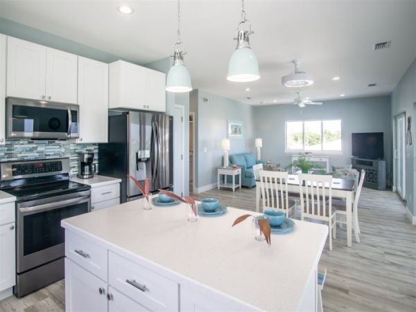 Ocean Views Marathon Vacation Home Three Bedroom w/Pool