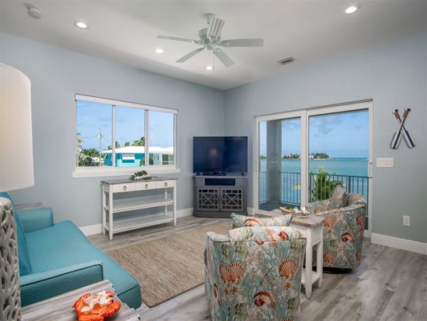 Ocean Views Marathon Vacation Home Three Bedroom w/Pool
