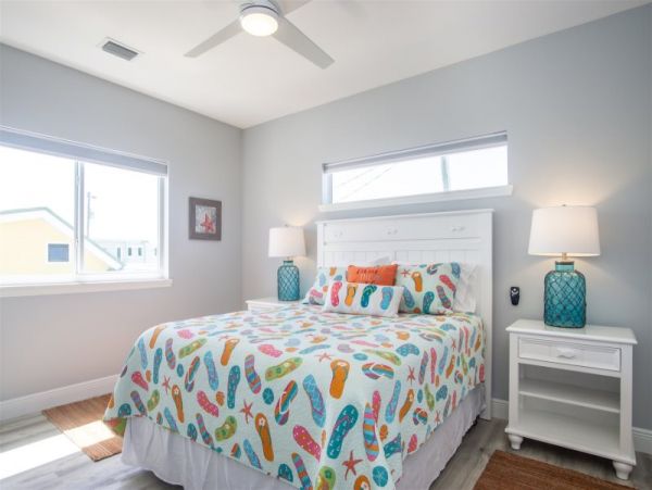 Ocean Views Marathon Vacation Home Three Bedroom w/Pool