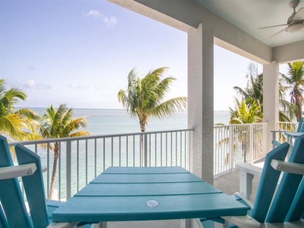 Ocean Views Marathon Vacation Home Three Bedroom w/Pool