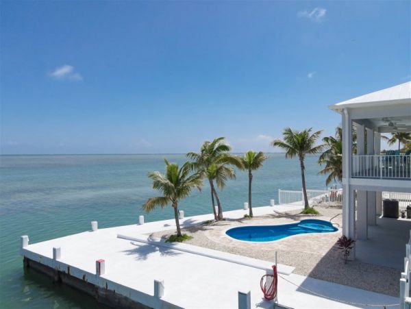 Ocean Views Marathon Vacation Home Three Bedroom w/Pool
