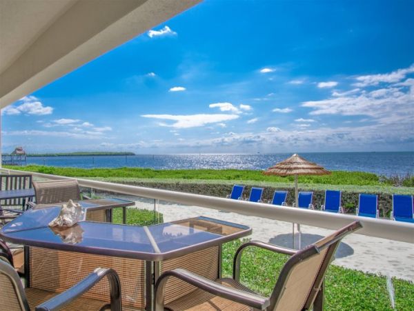 Key Largo Beachfront with ocean views