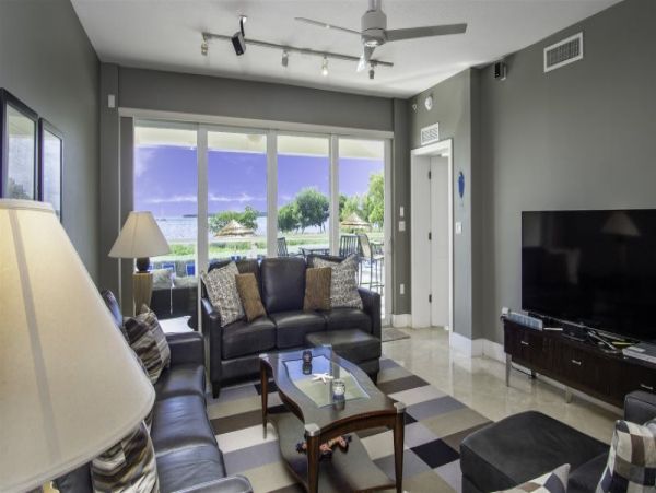 Key Largo Beachfront with ocean views