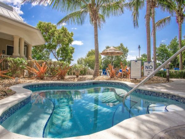 Key Largo Beachfront with ocean views