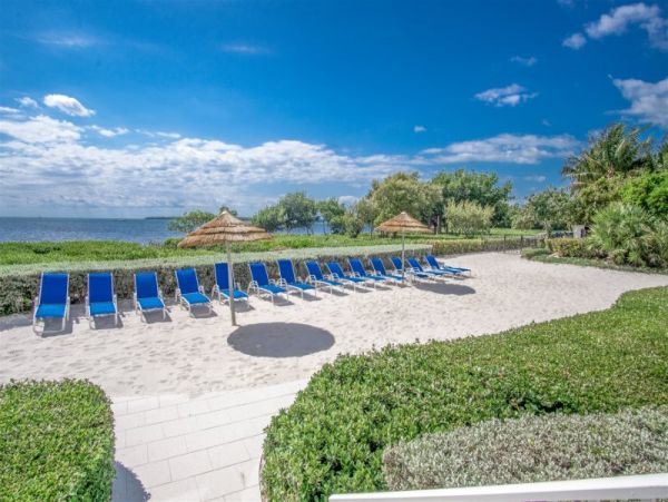 Key Largo Beachfront with ocean views
