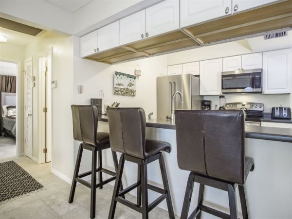 Comfortable Three Bedroom Waterfront Home Sleeps 8