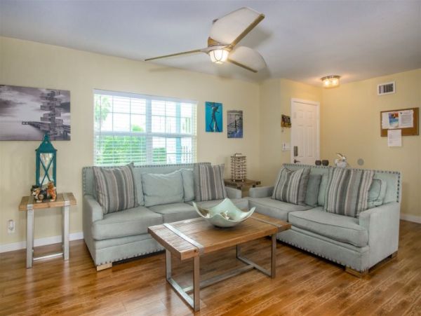 Marathon 7 bed/5 bath Vacation Home Pool, Hot Tub & Dockage