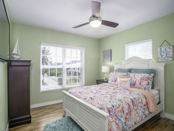 Marathon 7 bed/5 bath Vacation Home Pool, Hot Tub & Dockage