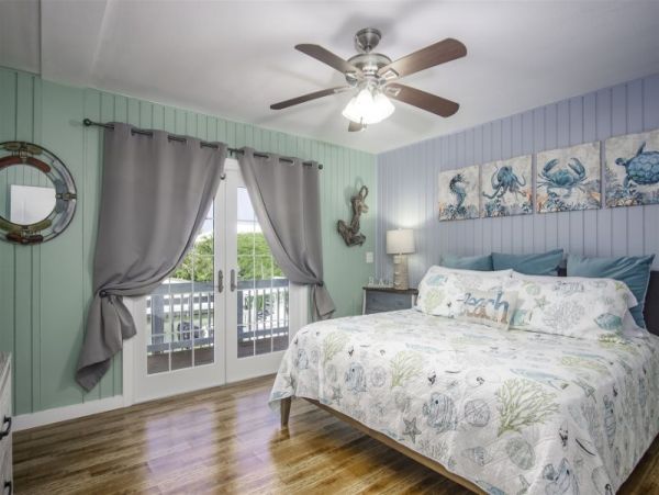 Marathon 7 bed/5 bath Vacation Home Pool, Hot Tub & Dockage