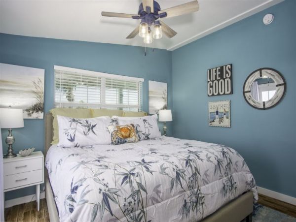 Marathon 7 bed/5 bath Vacation Home Pool, Hot Tub & Dockage
