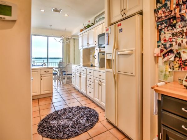 Oceanfront Vacation Penthouse in Layton 3 Bedroom