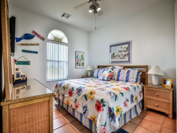 Oceanfront Vacation Penthouse in Layton 3 Bedroom