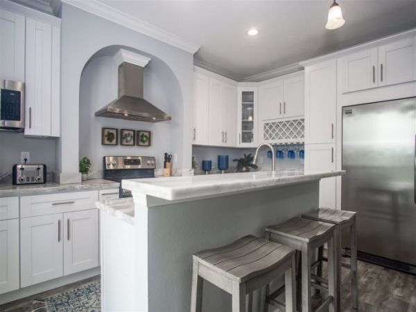 3 Bedroom Home with Private Pool, Spa & Dockage in Marathon