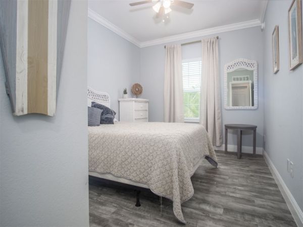 3 Bedroom Home with Private Pool, Spa & Dockage in Marathon