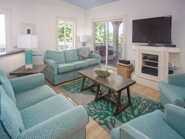 Five Bedroom Keys Pool Home Stunning