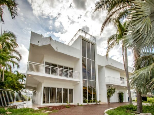 Duck Key 5 Bedroom Vacation Rental