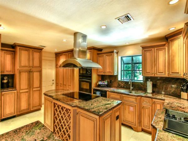 Ocean Views Vacation Home in Marathon Three Bedroom