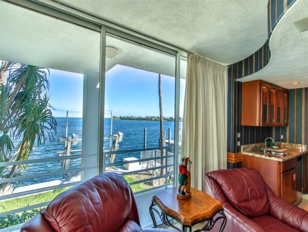 Ocean Views Vacation Home in Marathon Three Bedroom