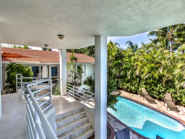 Ocean Views Vacation Home in Marathon Three Bedroom