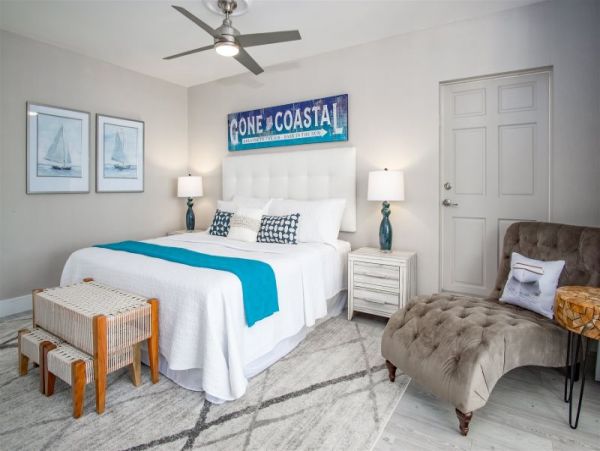 Gorgeous Views, Hot Tub, Dockage and Private Pool