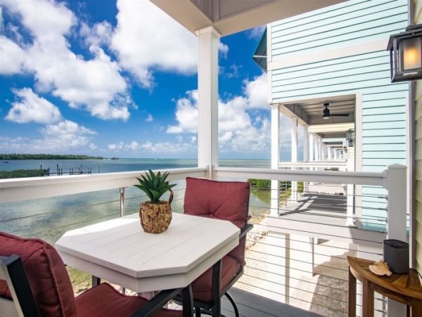 Ocean Views Marathon Vacation Home Two Bedroom