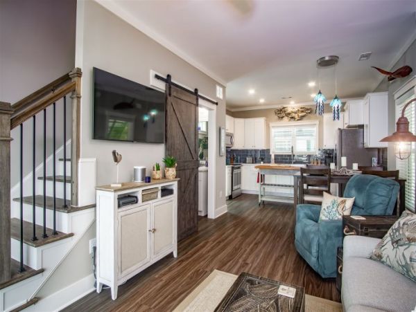Ocean Views Marathon Vacation Home Two Bedroom