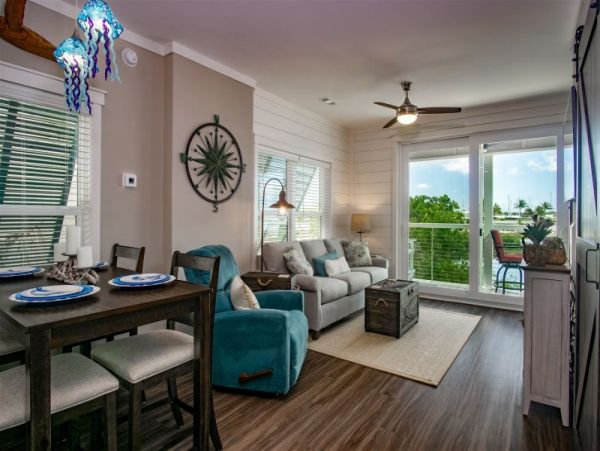 Ocean Views Marathon Vacation Home Two Bedroom