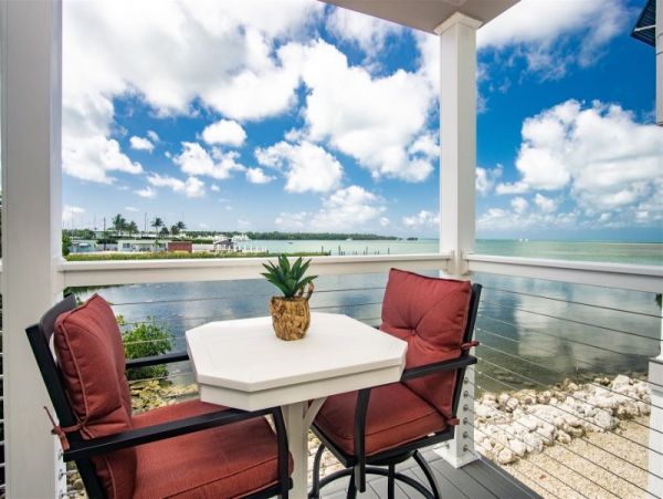 Ocean Views Marathon Vacation Home Two Bedroom