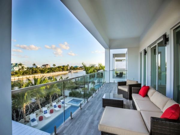 Ocean Views Marathon Vacation Pool Home Four Bedrooms